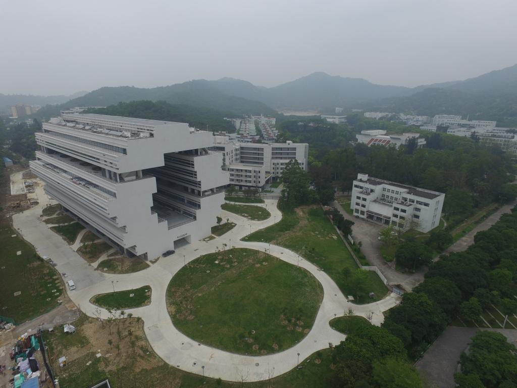 汕头大学学校简介(图1) 汕头大学学校简介(图1)